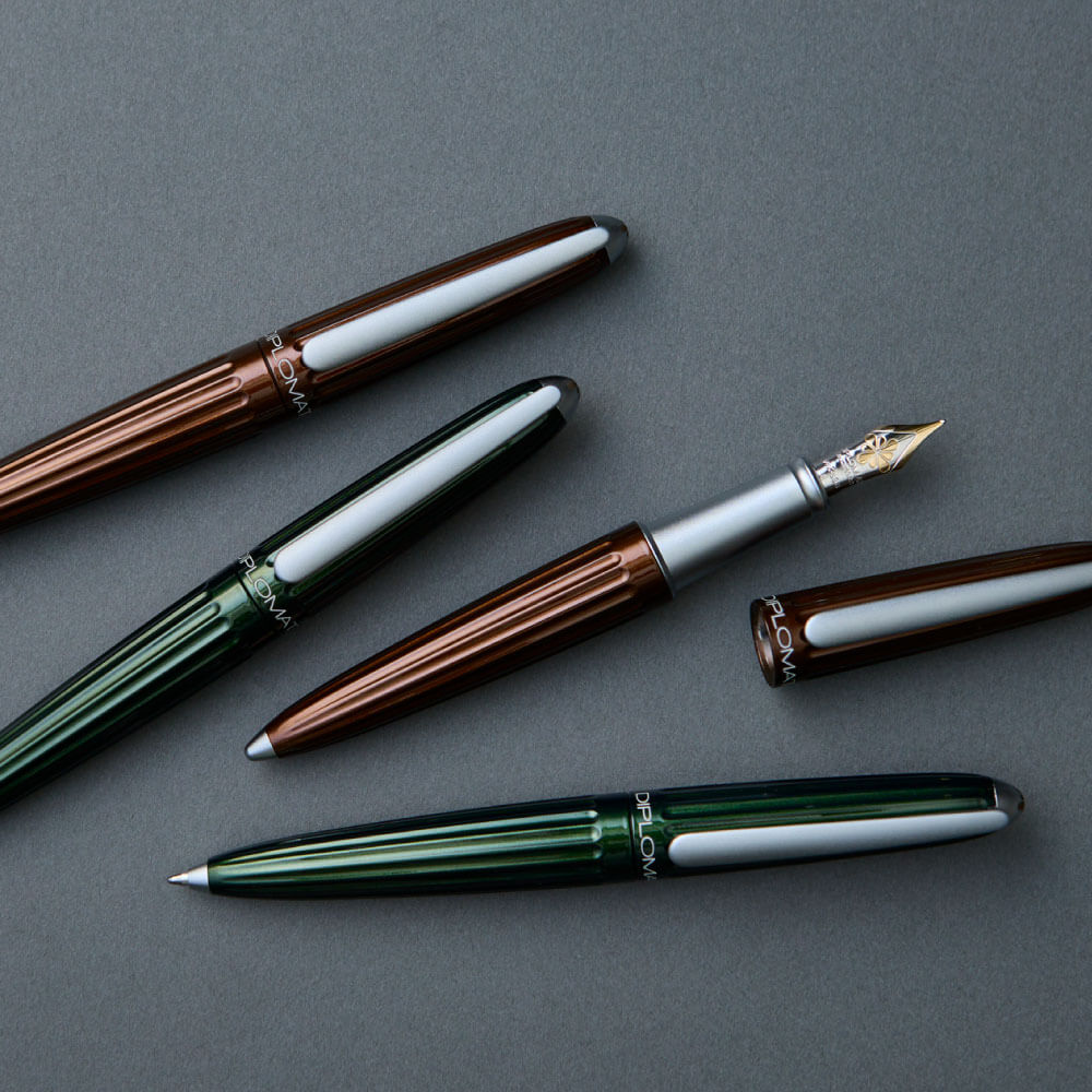 ディプロマット　アエロ　限定　グリーン　万年筆　14金　F 未使用 新製品】ドイツ・ディプロマットから「アエロ」万年筆と