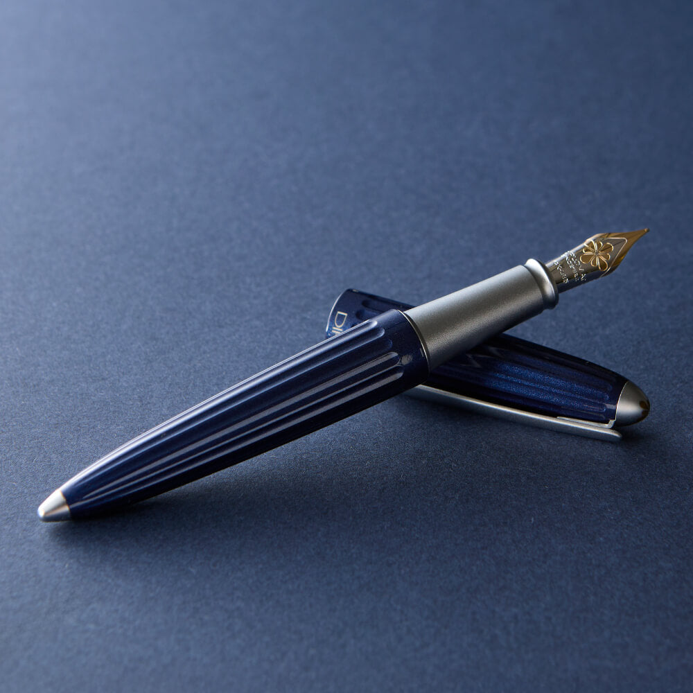 公式 ディプロマット アエロ パールホワイト ミッドナイトブルー