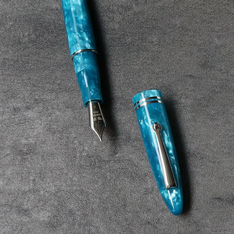 レオナルド フローレグランデ エメラルドブルー 万年筆 スチールニブ 太字 レオナルド フローレグランデ エメラルドブルー 万年筆 スチールニブ